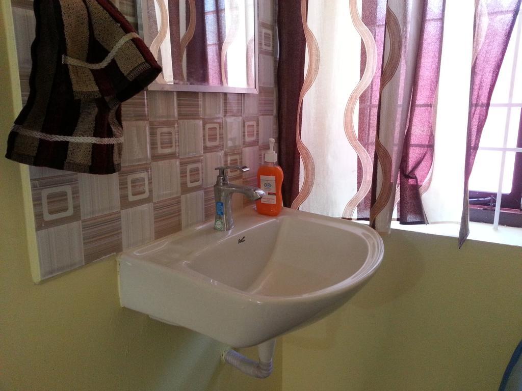 Silver Moon Guest House Mahabalipuram Room photo